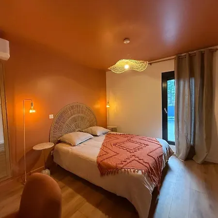Modern House 4 Bedrooms